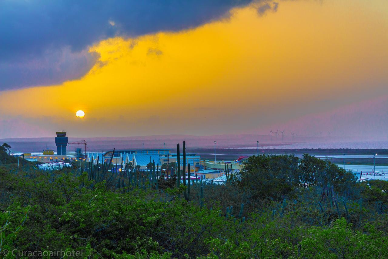 Curacao Airport Hotel Willemstad Dış mekan fotoğraf